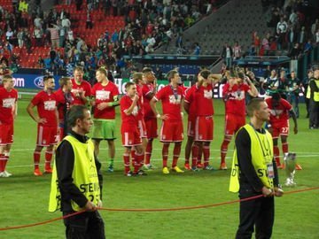 Bayern stars celebrate on the pitch