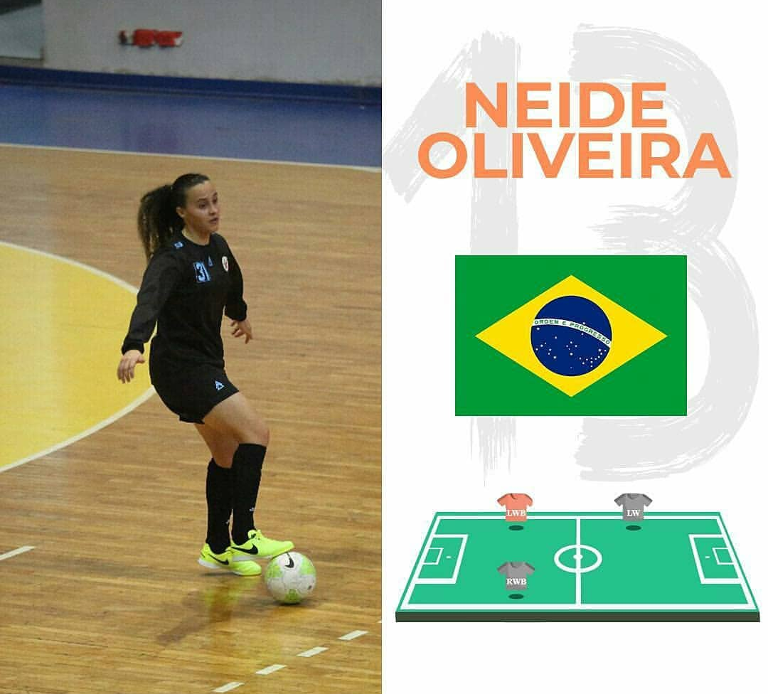 Neide Oliviera playing futsal for Brazil