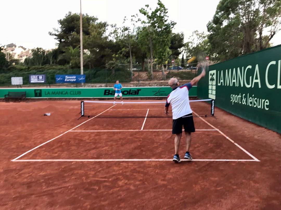 old man plays tennis in court, Touchtennis 